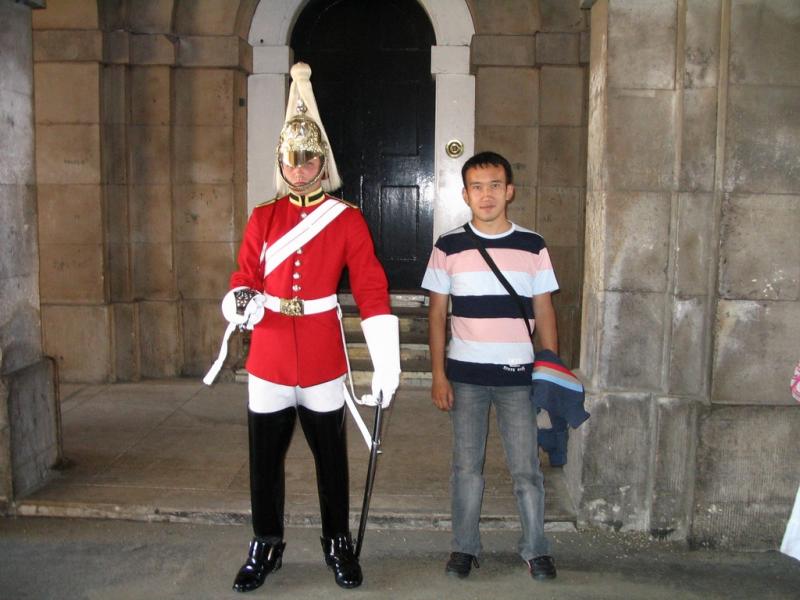 me_and_a_guard