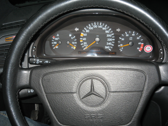 Srs fault mercedes c class #3