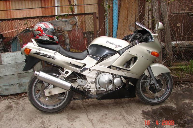 ZZR400-2