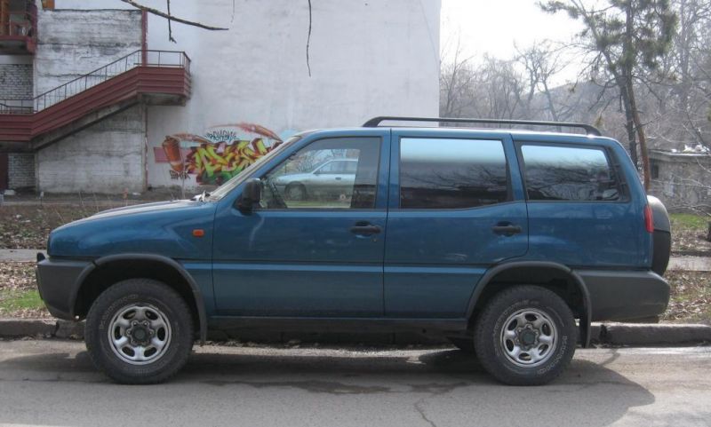 Nissan Terrano II 95 г.в.