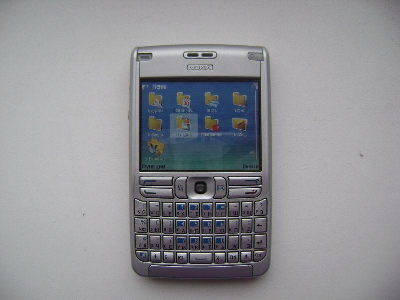 Nokia E61_1