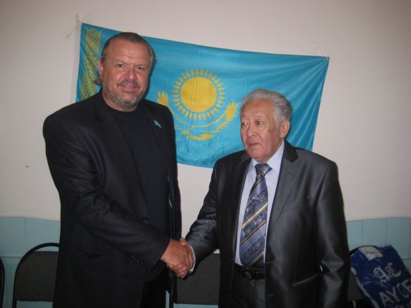 автор флага казахстана