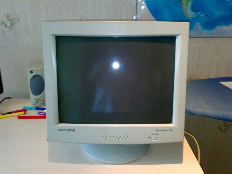 Samsung SyncMaster 753S