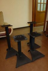 VogelsSpeakerStands