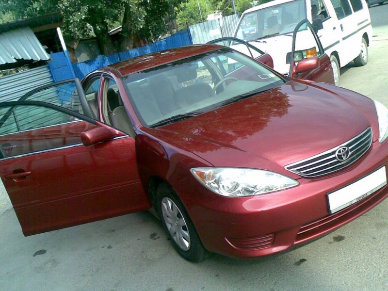 Camry LE 06