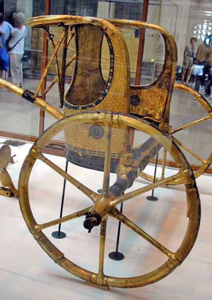 8105 A E cairo museum chariot 640