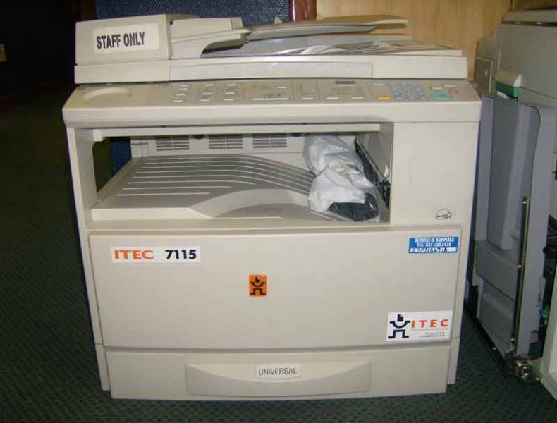 109Konica 7115 copier Web