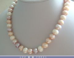 Нежнейшее ожерелье из белых, розовых и сиреневых натуральных жемчужин Южного моря