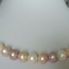 Нежнейшее ожерелье из белых, розовых и сиреневых натуральных жемчужин Южного моря