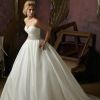 Свадебное платье из коллекции Novia 2013 - NK08