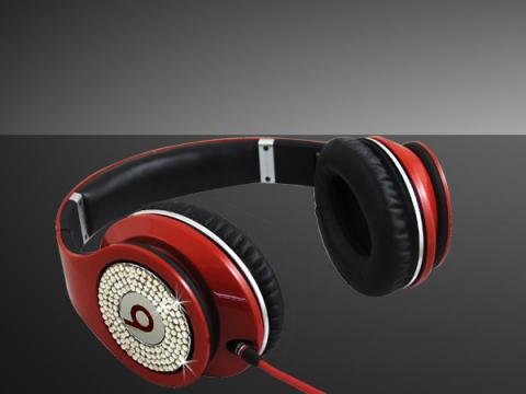 Monster_Beats_Studio_Diamond_Headphones_red_1.jpg