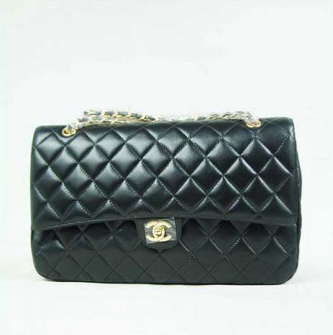 Chanel_Jumbo_Quilted_Flap_Bag.jpg