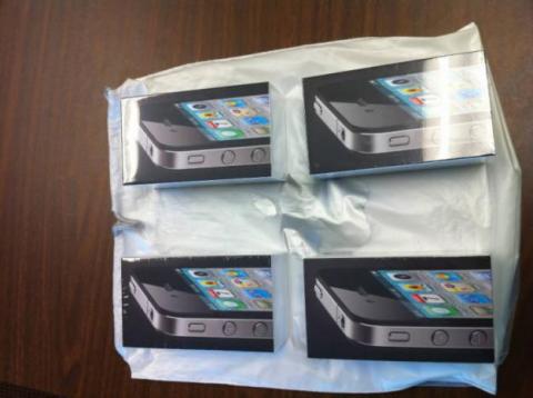 1286933577_128138612_1---Brand-New-Apple-iPhone-4-32GB-Buy-2-Get-1-Free-1286933577.jpg