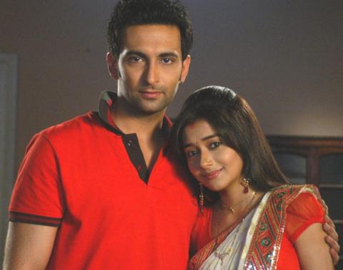 tina-datta-and-nandish-cute-smiling-still-uttaran.jpg