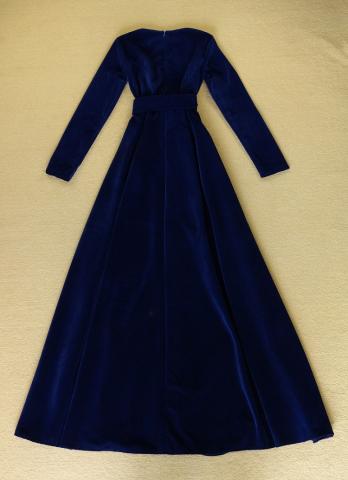 HIGH-QUALITY-New-2014-Winter-Long-Dress-Women-s-Long-Sleeve-Solid-Noble-Velvet-Maxi-Dress.jpg