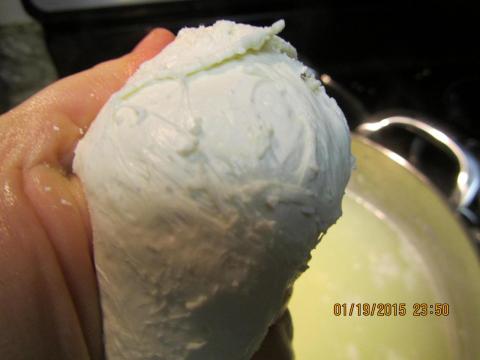 CHEESE MAKING. Mozarella 1 012.jpg