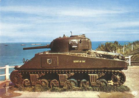 XR 152 21 Le tank.jpg