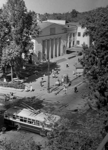 Старый ТЮЗ. 1960-е гг. 2 jpg.jpg