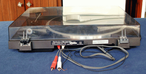 Technics_SL-BD20_2nd_bk_700x358_pixels.gif