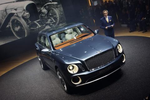 Bentley_EXP_9_F_SUV_dailyauto.ru_16.jpg