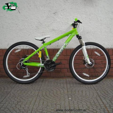 1327105592_Bicicleta_mtb_dirtstreet_Scott_Voltage_YZ_20_disc_2011_1289845265_grande.jpg