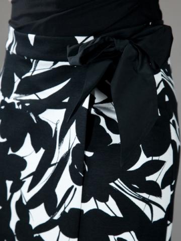 max-mara-black-nobile-skirt-product-5-2677011-960904687_large_flex.jpeg