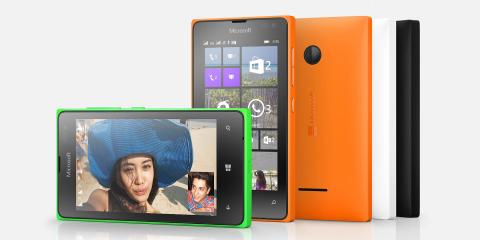 Lumia-435-DSIM-beauty-1-jpg.jpg