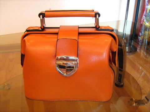 orange bag1.jpg