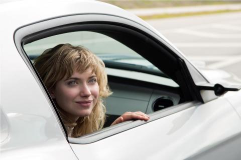 still-of-imogen-poots-in-need-for-speed--inceputuri-(2014)-large-picture.jpg