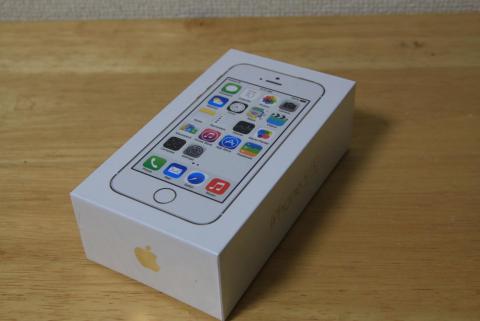 Apple iphone 5s 64gb gold 1.jpg