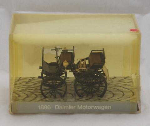 Daimler Motorwagen Box.jpg