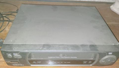Видео магнитофон 2000.JPG