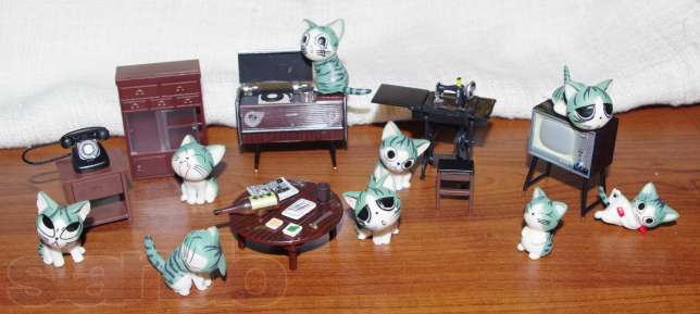 Сюрпризы кошки. Игрушки кошечки из киндера. Коллекция игрушечных котят. Старая игрушка котика. Коллекция игрушек Киндер с кошками.