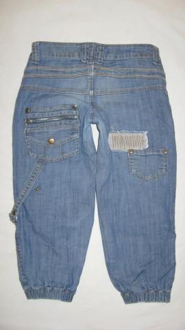 джинсовые капри на 10 лет вид сзади.jpg