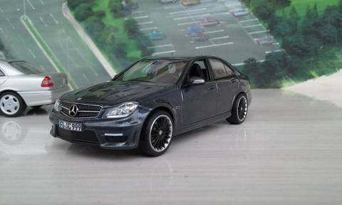 Mercedes-Benz-C-Class_2011_ (2).jpg