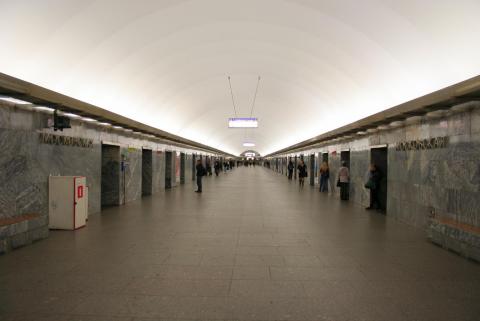 Metro_SPB_Line2_Moskovskaya.jpg
