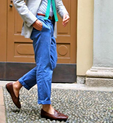 blue-chinos-with-brown-shoes.jpg
