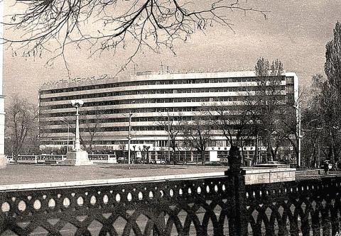 гостиница Алма-Ата 70-е.jpg