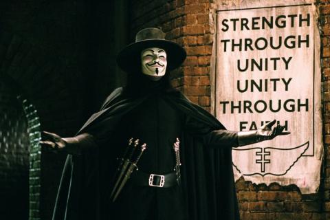 kinopoisk.ru-V-for-Vendetta-1391363.jpg