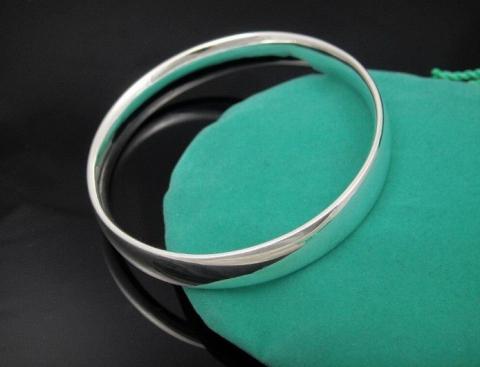 Free-shipping-wholesale-silver-Round-Bangle-Inner-size-6-7cm-.jpg