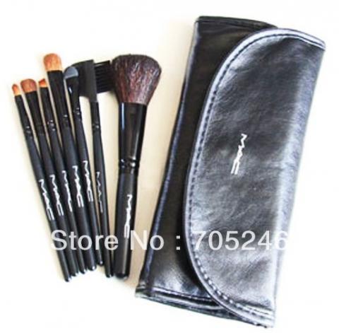 Big-Discounts-High-quality-7-Pcs-Set-Makeup-Brush-Cosmetic-Brushes-Set-Black-Soft-Leather-Case.jpg