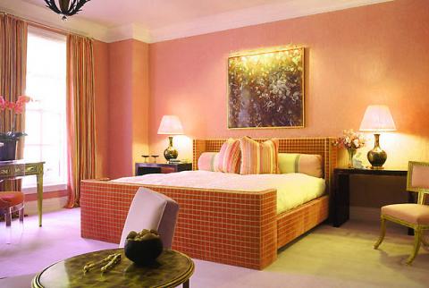 pink-bedroom-decor.jpg