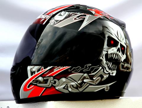 masei_820_black_skull_helmet_4.JPG