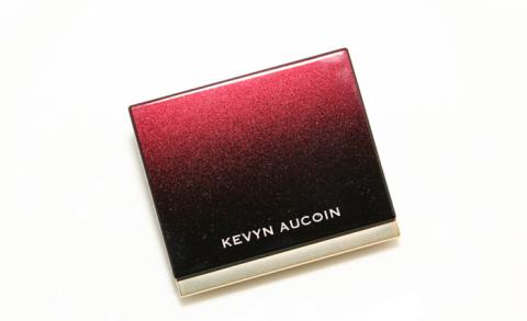 Kevyn-Aucoin-Candlelight-The-Celestial-Powder-new-packaging.jpg