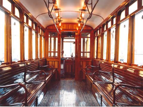 tram-interno.jpg