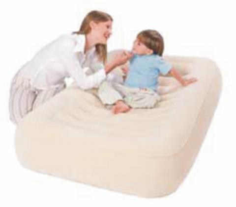 Кровать надувная детская Bestway Countoured Air Bed.jpg