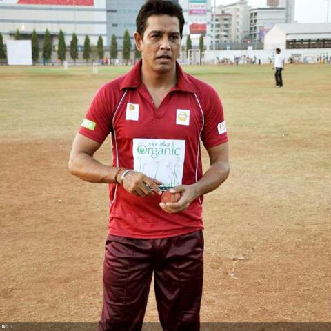 Talented-actor-Anup-Soni-during-a-friendly-cricket-match-between-TV-stars-held-in-Mumbai-on-May-3-2013-.jpg