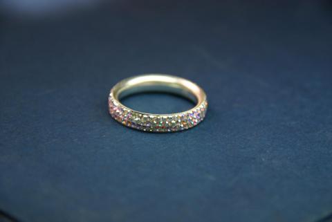 W0832   ( 3,000 т.т.) кольцо ( 18 размер) серебро 925 пробы с кристаллами (бензиновый отлив) Swarovski.JPG