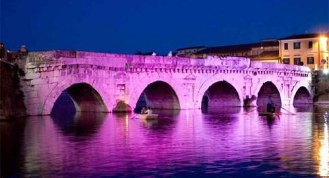 Фестиваль «Розовая ночь» в Римини 1.jpg