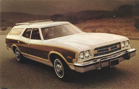 1973 Ford Gran Torino Squire.jpg